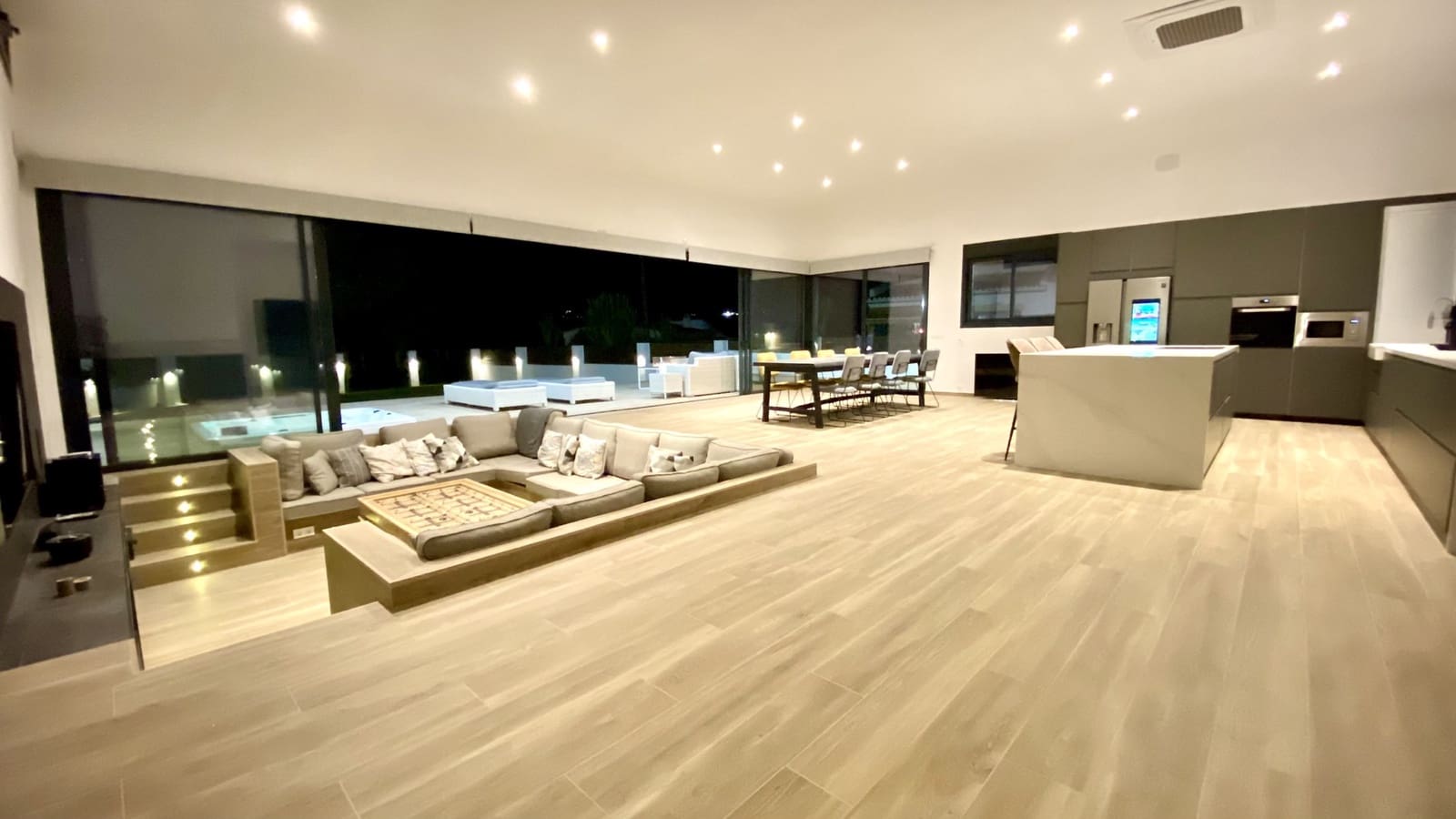 4 bedroom Villa for sale in Javea / Xabia with pool garage - € 1,175,000 (Ref: 7508898)