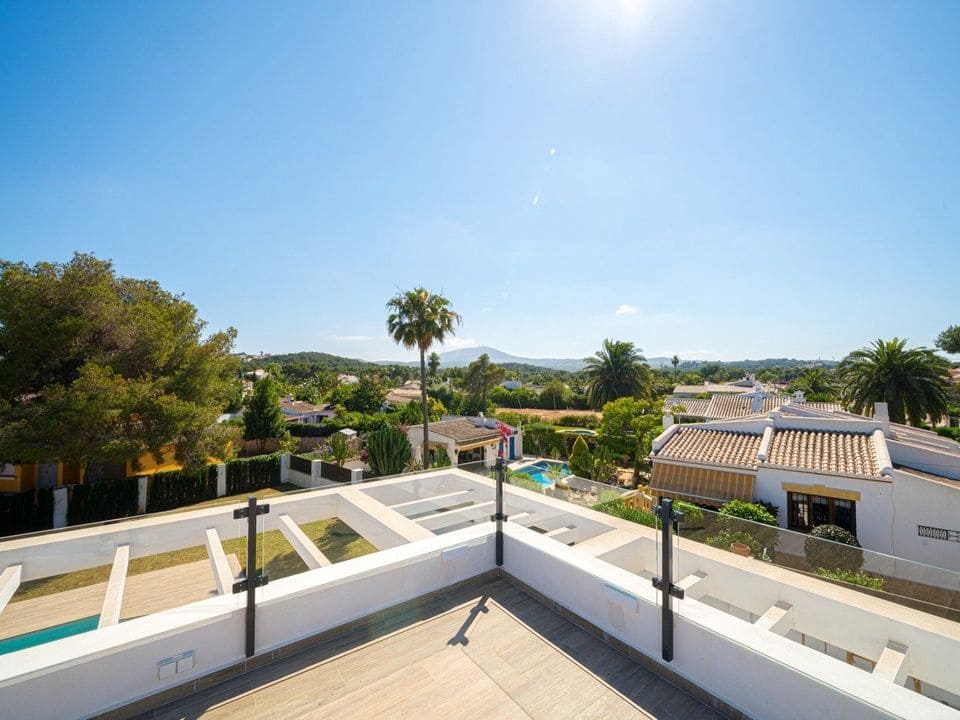 4 bedroom Villa for sale in Javea / Xabia with pool garage - € 1,175,000 (Ref: 7508898)