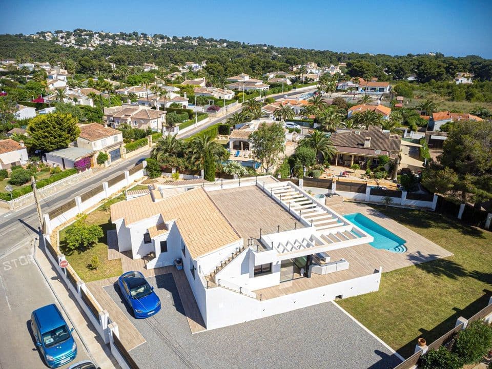 4 bedroom Villa for sale in Javea / Xabia with pool garage - € 1,175,000 (Ref: 7508898)