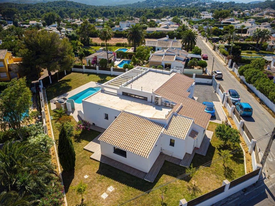 4 bedroom Villa for sale in Javea / Xabia with pool garage - € 1,175,000 (Ref: 7508898)