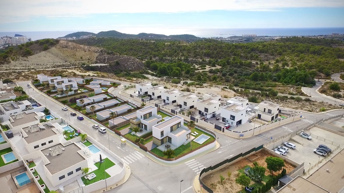 3 bedroom Villa for sale in Algorfa with pool garage - € 478,000 (Ref: 7508901)