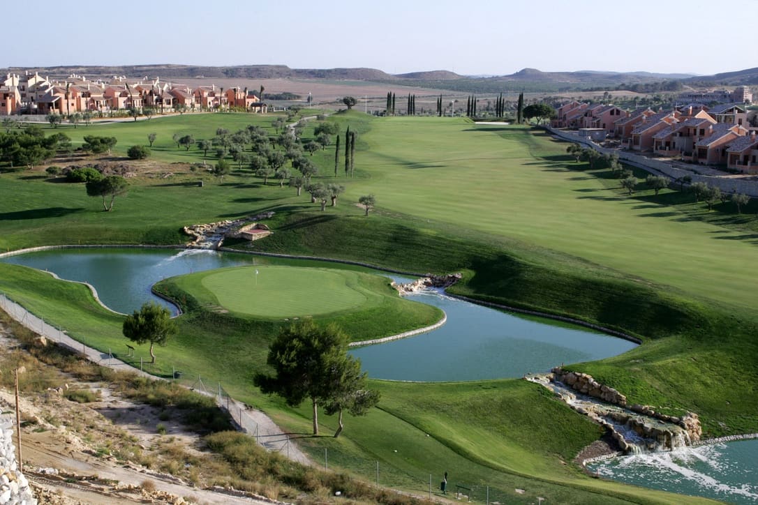 4 bedroom Villa for sale in Algorfa with pool garage - € 729,000 (Ref: 7508903)