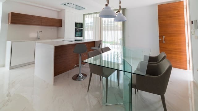 3 slaapkamer Villa te koop in Polop met zwembad garage - € 550.000 (Ref: 7511759)