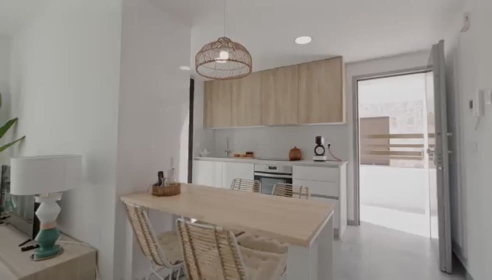 2 soveværelse Semi-Rækkehus til salg i Orihuela med swimmingpool garage - € 275.000 (Ref: 7536910)