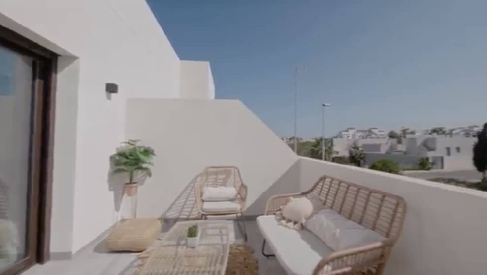 2 soveværelse Semi-Rækkehus til salg i Orihuela med swimmingpool garage - € 275.000 (Ref: 7536910)