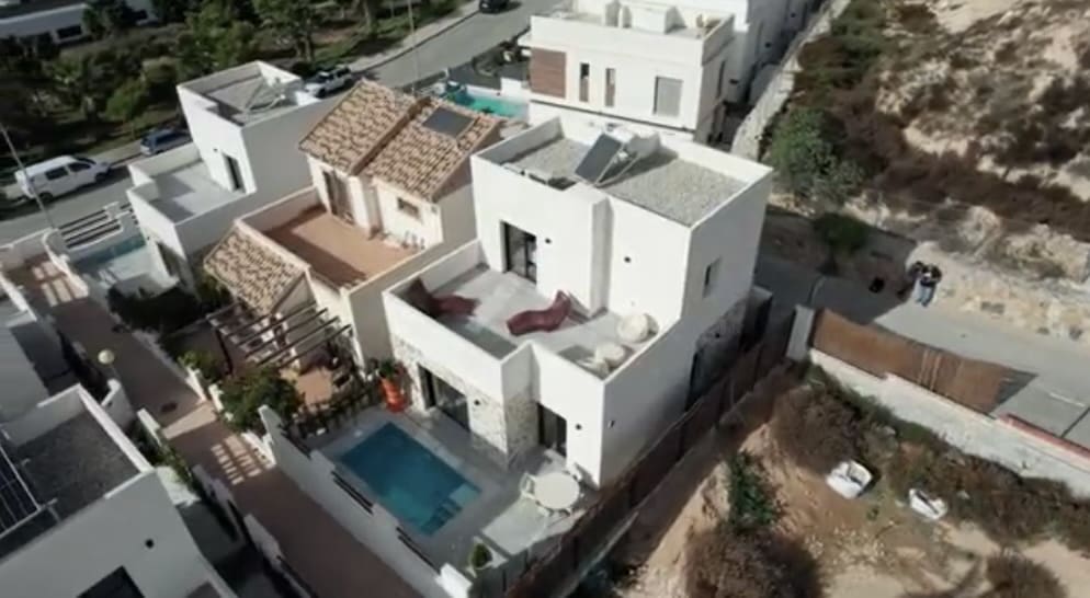 3 bedroom Villa for sale in Orihuela with pool garage - € 309,000 (Ref: 7539423)