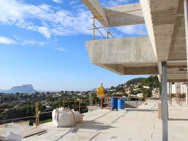 4 slaapkamer Villa te koop in Moraira, Teulada-Moraira met zwembad - € 2.490.000 (Ref: 7581344)