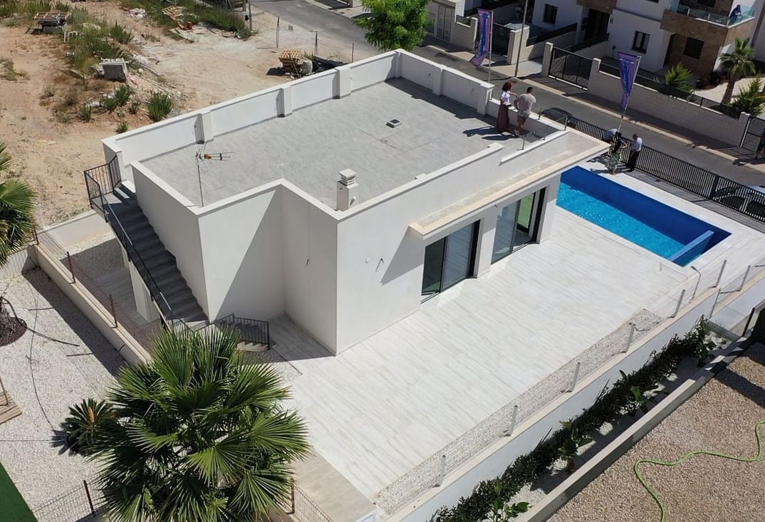 3 bedroom Villa for sale in Polop with pool garage - € 440,000 (Ref: 7581346)