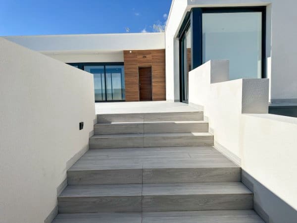 3 bedroom Villa for sale in Polop with pool garage - € 592,000 (Ref: 7581350)