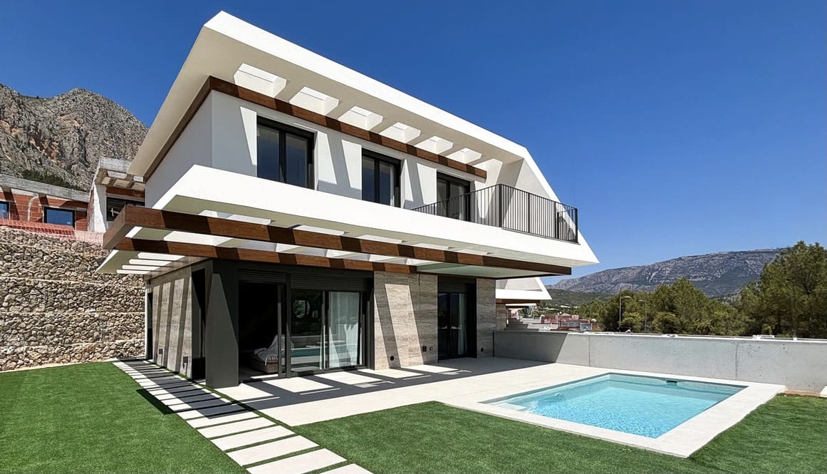 3 sypialnia Willa na sprzedaż w Polop z basenem garażem - 674 700 € (Ref: 7581350)