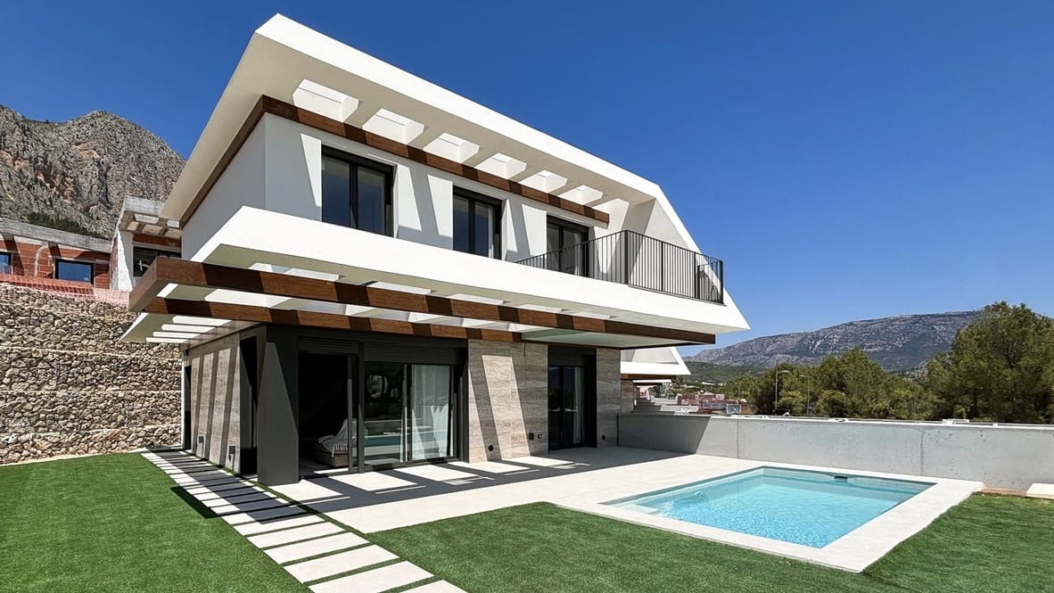 3 sypialnia Willa na sprzedaż w Polop z basenem garażem - 674 700 € (Ref: 7581350)
