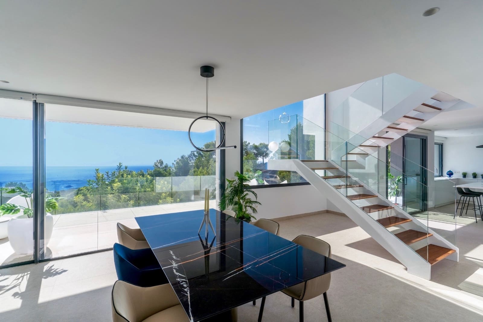 4 bedroom Villa for sale in Altea with pool garage - € 2,085,000 (Ref: 7634273)