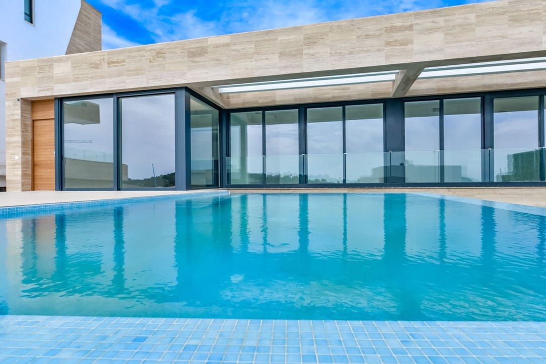 4 bedroom Villa for sale in Finestrat - € 1,199,000 (Ref: 7634278)