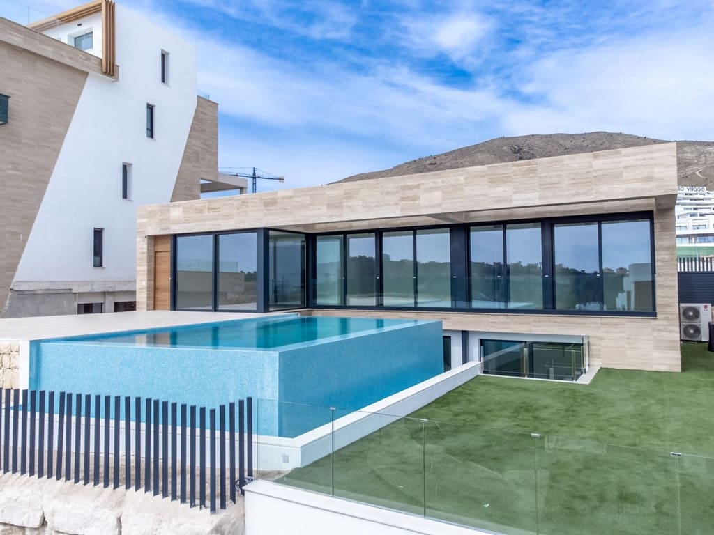 4 bedroom Villa for sale in Finestrat - € 1,199,000 (Ref: 7634278)