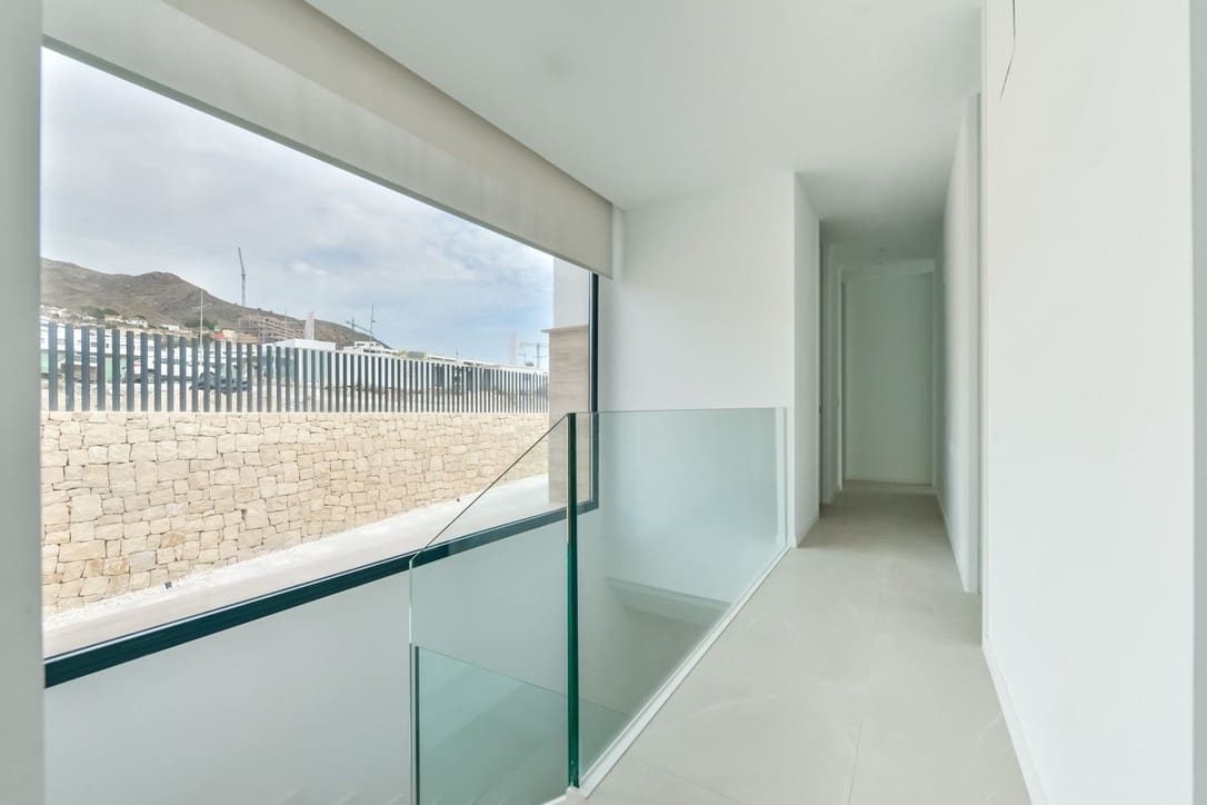 4 bedroom Villa for sale in Finestrat - € 1,199,000 (Ref: 7634278)