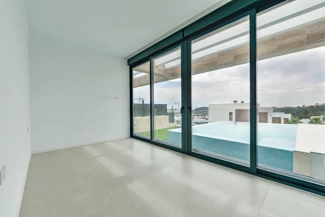 4 bedroom Villa for sale in Finestrat - € 1,199,000 (Ref: 7634278)