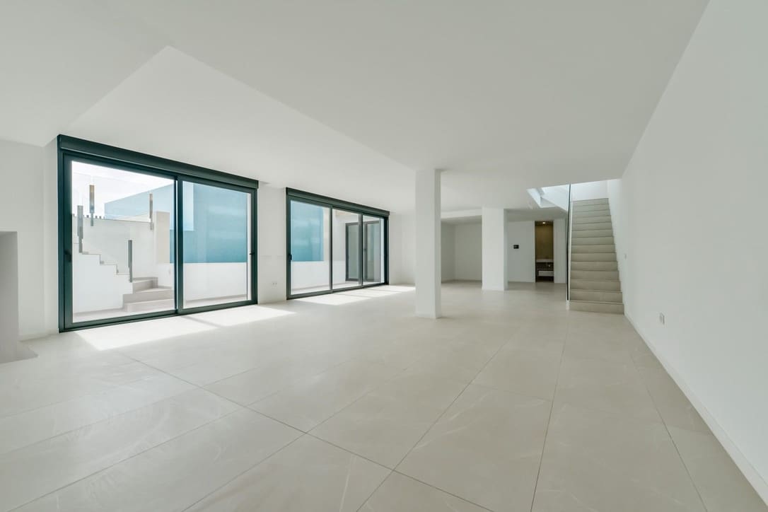 4 bedroom Villa for sale in Finestrat - € 1,199,000 (Ref: 7634278)