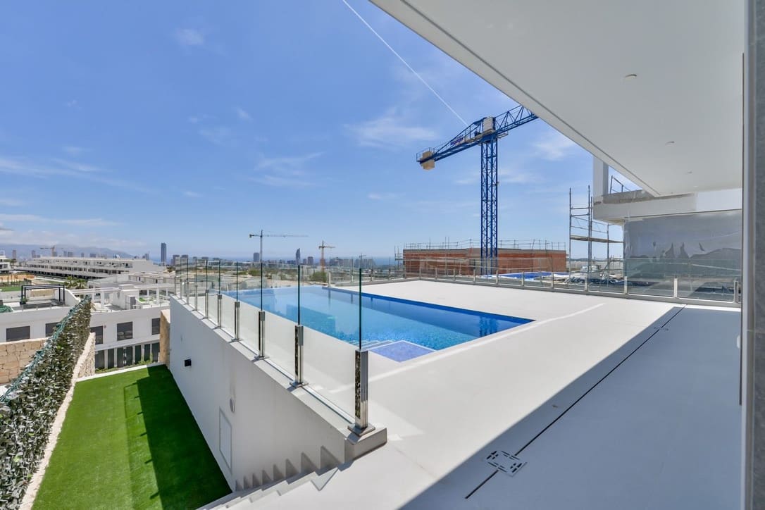 4 Zimmer Villa zu verkaufen in Finestrat mit Pool Garage - 1.150.000 € (Ref: 7640739)