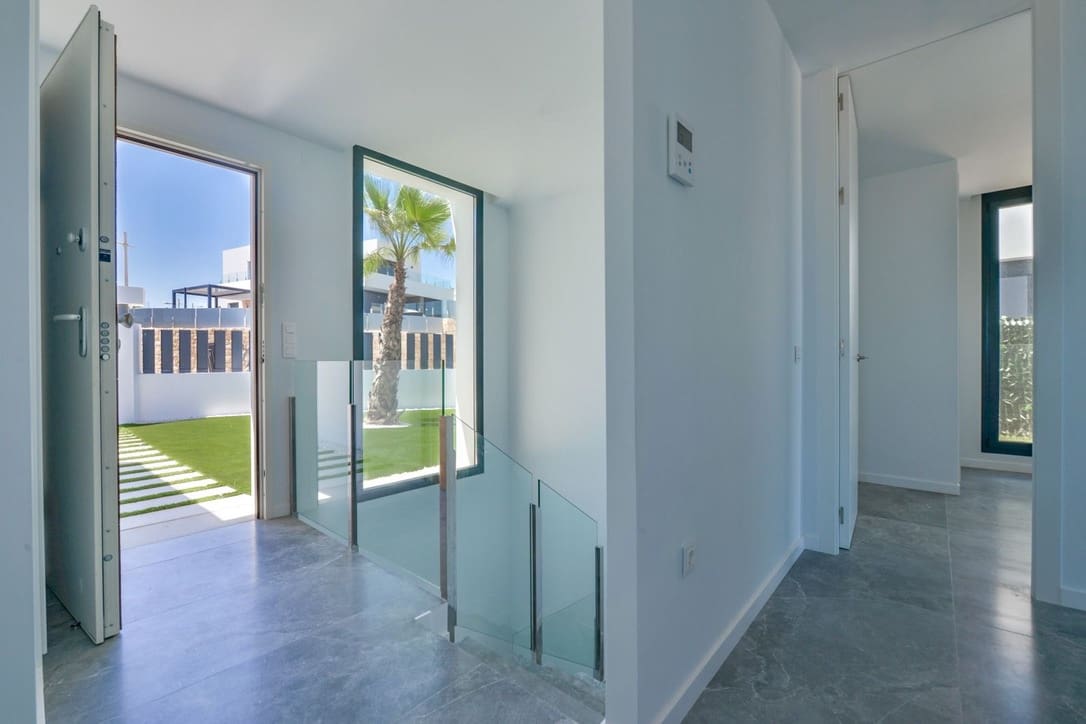 4 Zimmer Villa zu verkaufen in Finestrat mit Pool Garage - 1.150.000 € (Ref: 7640739)