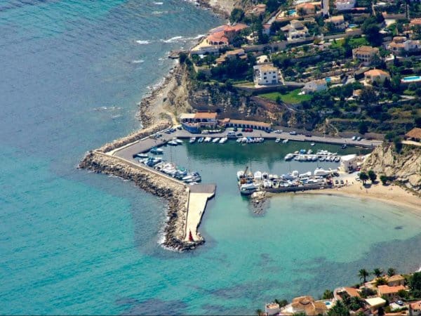 4 bedroom Villa for sale in Calpe / Calp with pool garage - € 1,795,000 (Ref: 7740187)