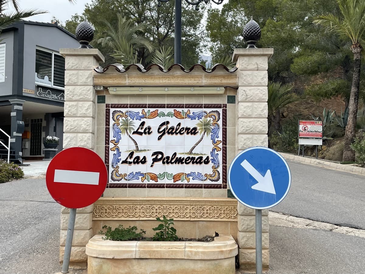 Villa for sale in Altea - € 244,224 (Ref: 7740197)