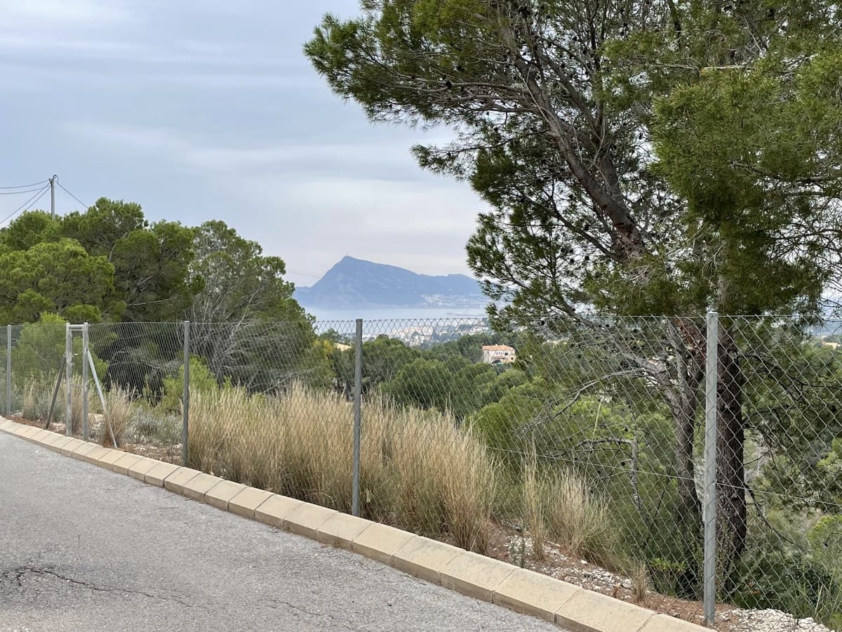 Villa for sale in Altea - € 244,224 (Ref: 7740197)