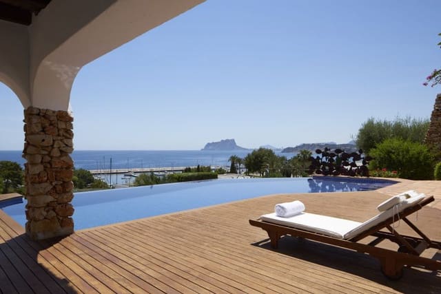 4 slaapkamer Villa te koop in Moraira, Teulada-Moraira met garage - € 4.560.150 (Ref: 7808756)