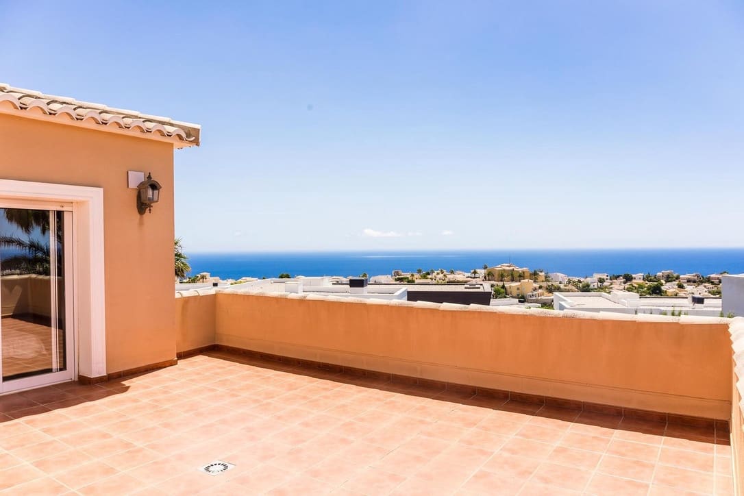 3 camera da letto Villa in vendita in Cumbre del Sol con piscina garage - 795.000 € (Rif: 7842744)