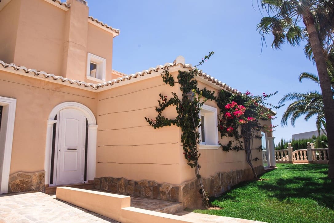 3 camera da letto Villa in vendita in Cumbre del Sol con piscina garage - 795.000 € (Rif: 7842744)