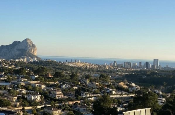 5 bedroom Villa for sale in Calpe / Calp with pool garage - € 895,000 (Ref: 7960536)