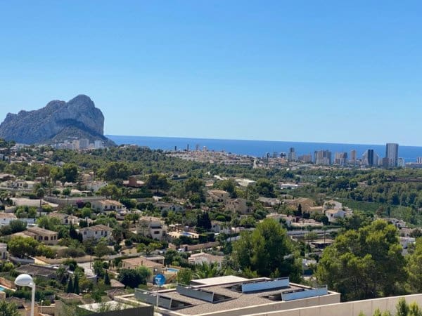 5 bedroom Villa for sale in Calpe / Calp with pool garage - € 895,000 (Ref: 7960536)