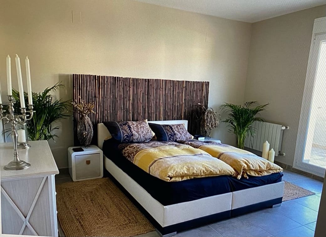 5 bedroom Villa for sale in Calpe / Calp with pool garage - € 895,000 (Ref: 7960536)