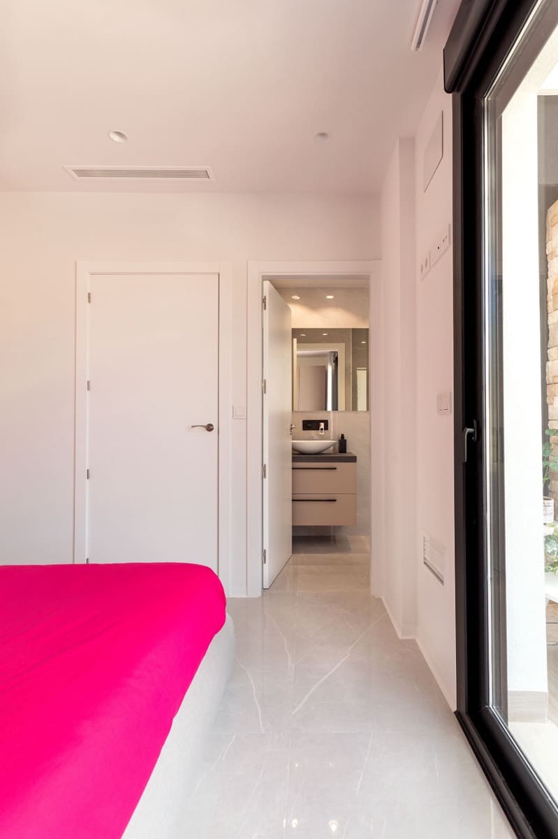 4 bedroom Villa for sale in Finestrat with pool garage - € 1,270,000 (Ref: 8190672)