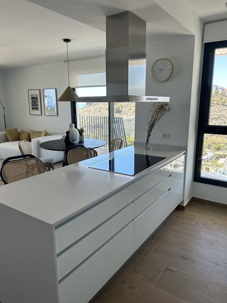 3 bedroom Apartment for sale in La Villajoyosa / Vila Joiosa with garage - € 453,500 (Ref: 8210413)