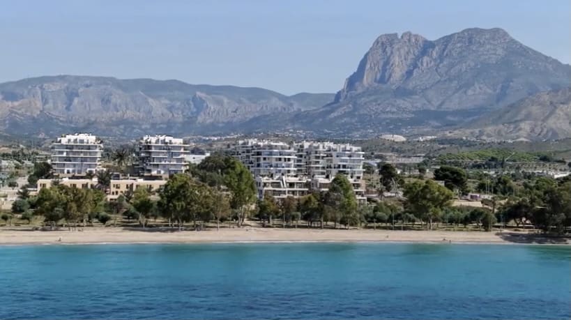 3 bedroom Apartment for sale in La Villajoyosa / Vila Joiosa with garage - € 453,500 (Ref: 8210413)