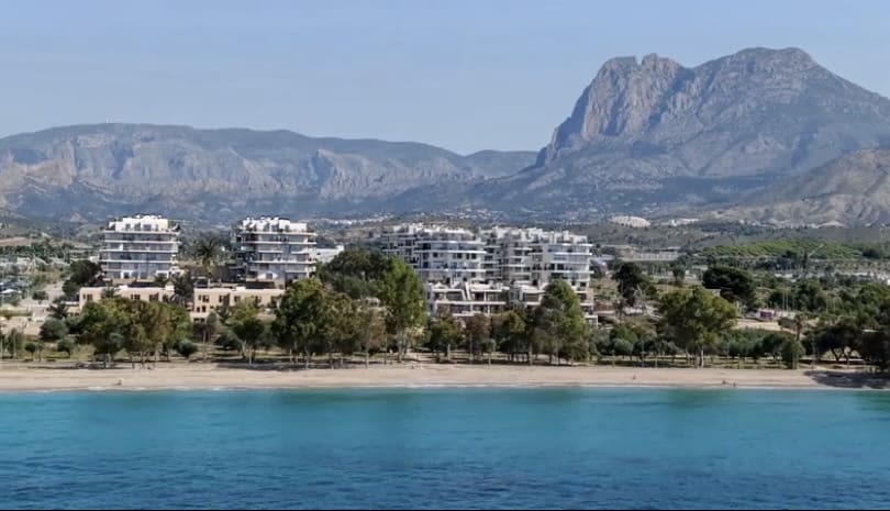 2 bedroom Apartment for sale in La Villajoyosa / Vila Joiosa with garage - € 650,000 (Ref: 8221873)