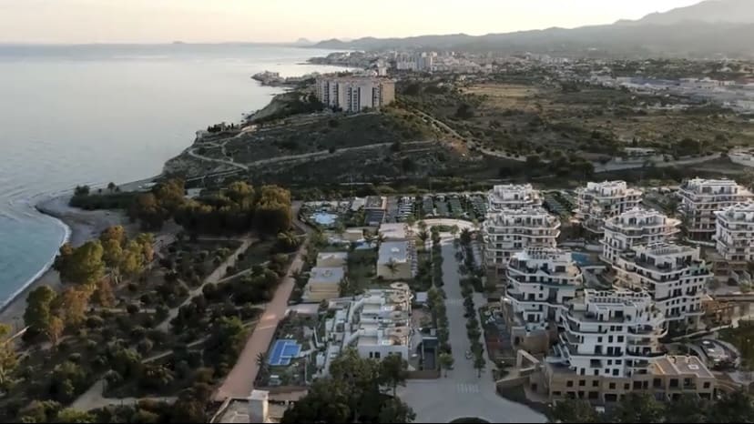 2 bedroom Apartment for sale in La Villajoyosa / Vila Joiosa with garage - € 680,000 (Ref: 8222020)