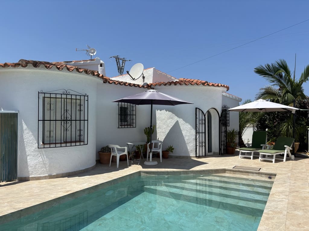 2 bedroom Villa for sale in Els Poblets with pool garage - € 329,000 (Ref: 8399705)