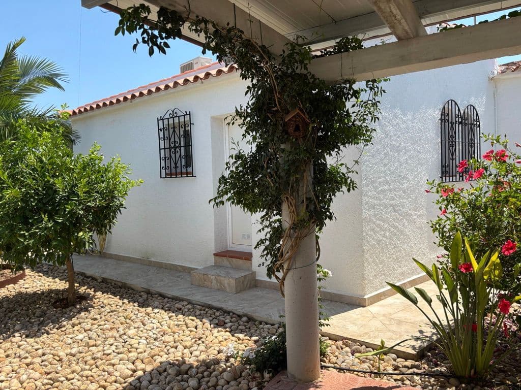 2 bedroom Villa for sale in Els Poblets with pool garage - € 329,000 (Ref: 8399705)