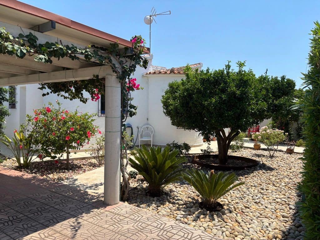 2 bedroom Villa for sale in Els Poblets with pool garage - € 329,000 (Ref: 8399705)
