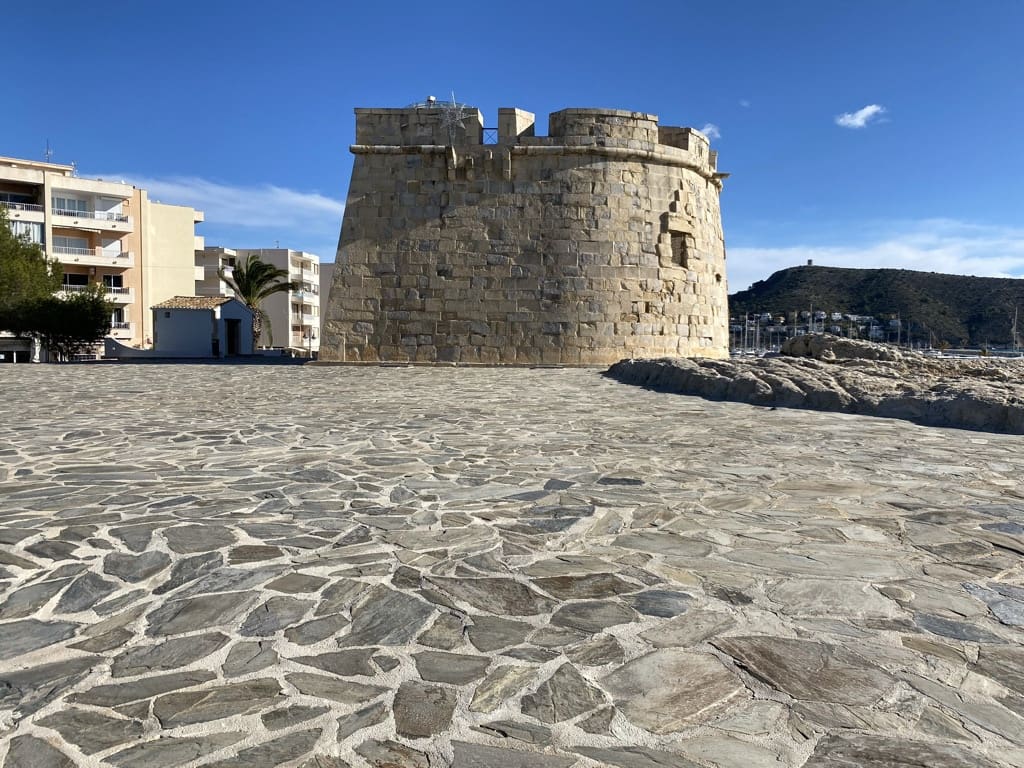 4 bedroom Villa for sale in Moraira with pool garage - € 1,750,000 (Ref: 8446620)