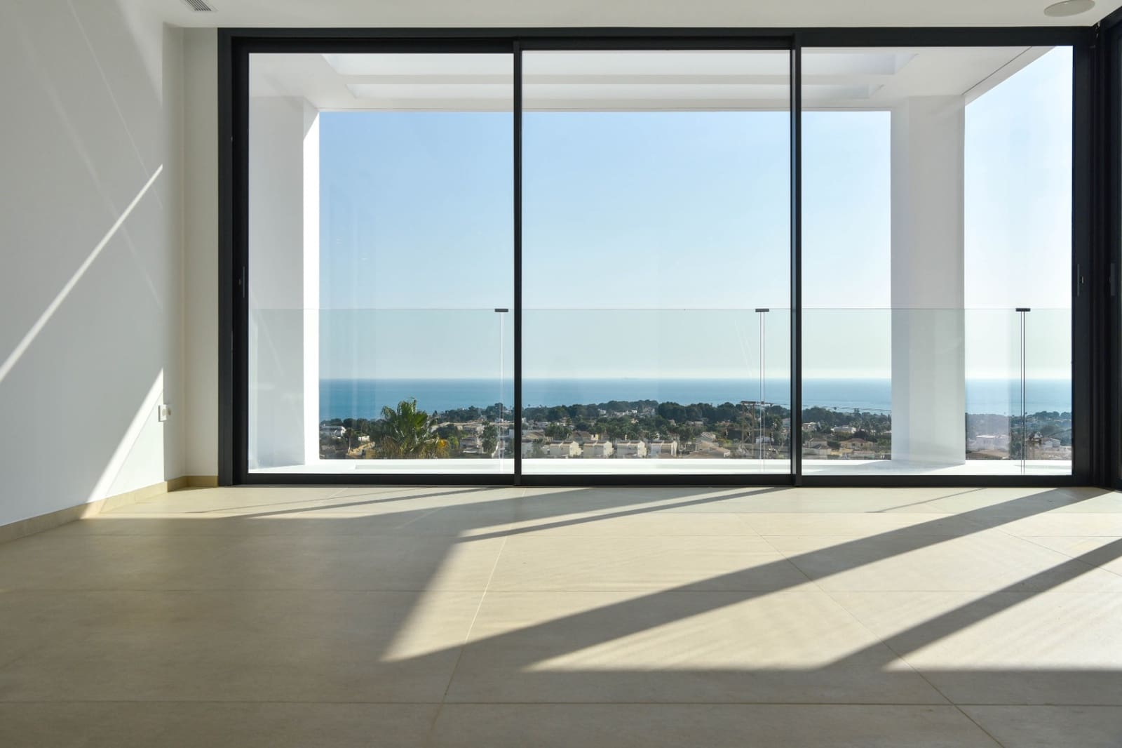 4 bedroom Villa for sale in Calpe / Calp with pool garage - € 1,985,000 (Ref: 8446635)