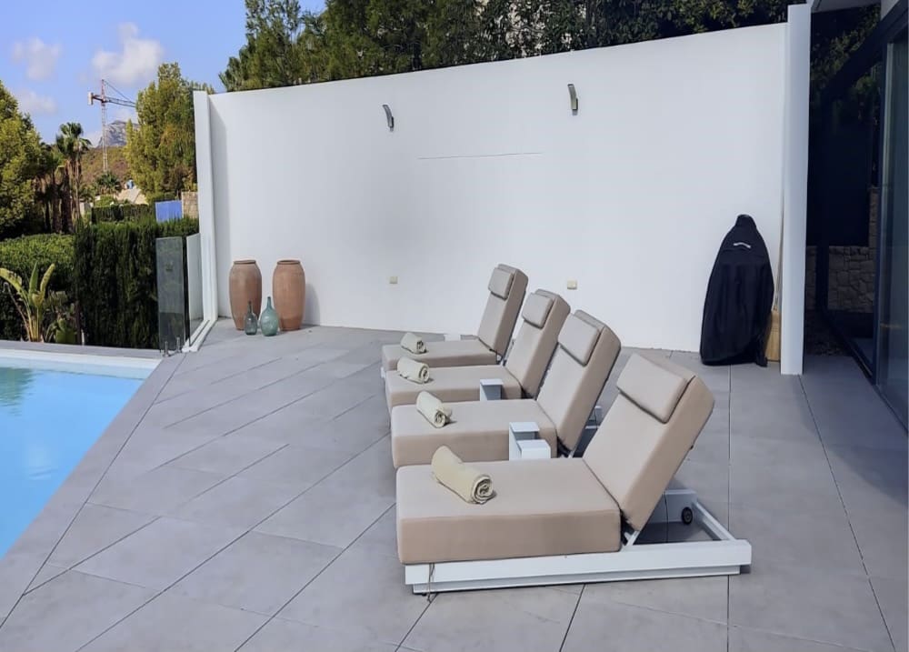 8 bedroom Villa for sale in Benissa - € 4,470,000 (Ref: 8575398)