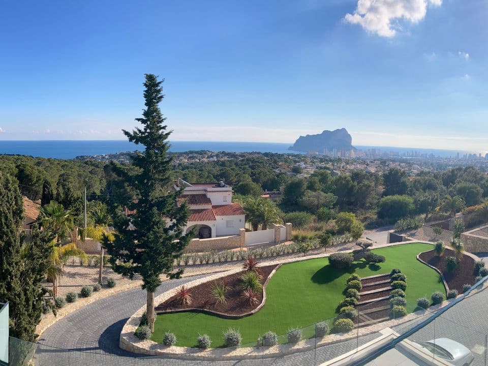 8 bedroom Villa for sale in Benissa - € 4,470,000 (Ref: 8575398)