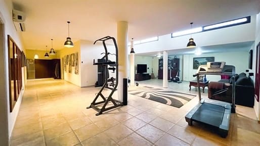 5 bedroom Villa for sale in Benissa with pool garage - € 2,945,000 (Ref: 8616545)