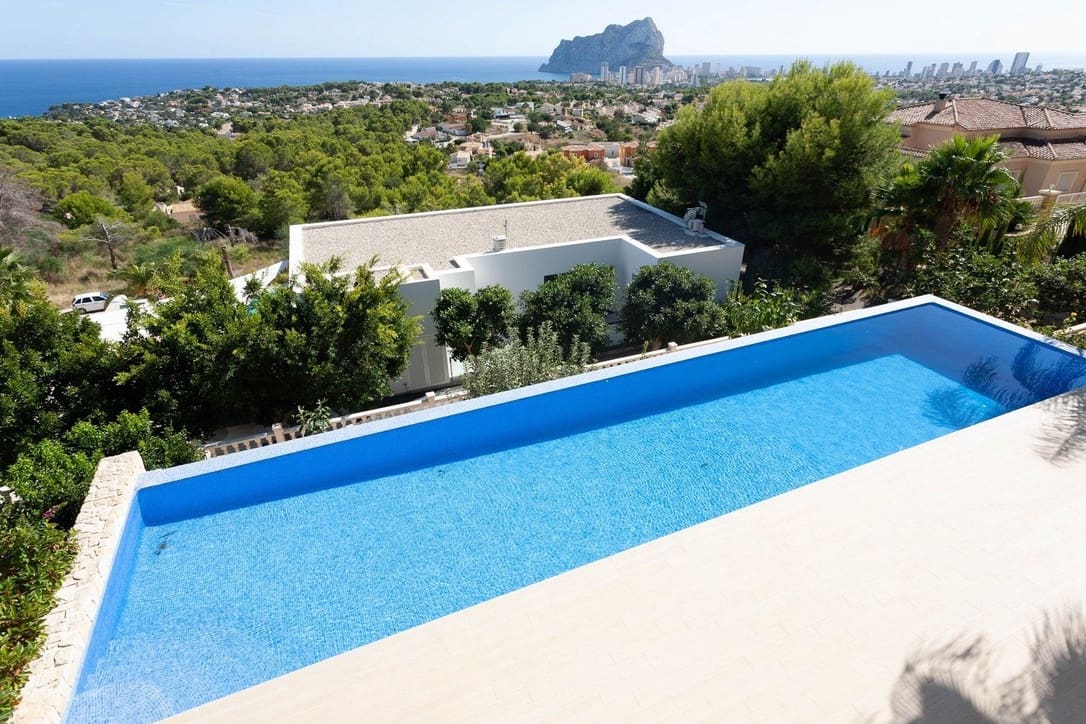 5 bedroom Villa for sale in Benissa with pool garage - € 2,945,000 (Ref: 8616545)