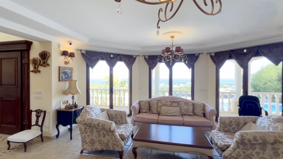 5 bedroom Villa for sale in Benissa with pool garage - € 2,945,000 (Ref: 8616545)