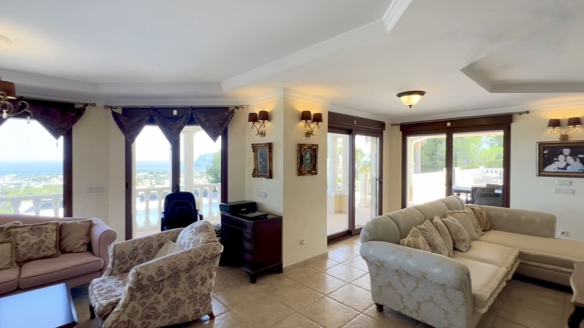 5 bedroom Villa for sale in Benissa with pool garage - € 2,945,000 (Ref: 8616545)