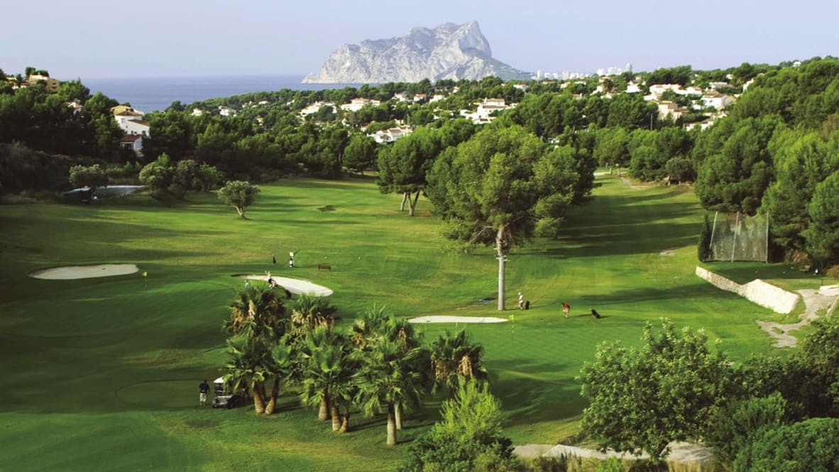 3 bedroom Villa for sale in Polop with pool garage - € 635,000 (Ref: 8683137)