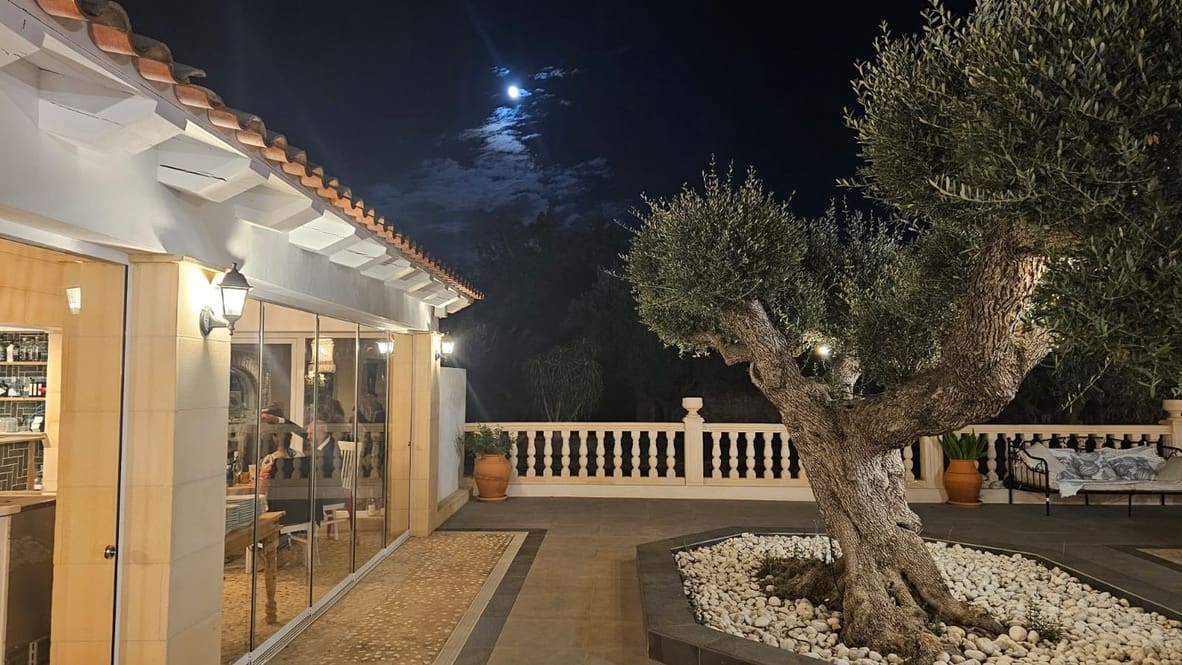 9 soveværelse Restaurant/Bar til salg i Lliber med garage - € 1.550.000 (Ref: 8683138)